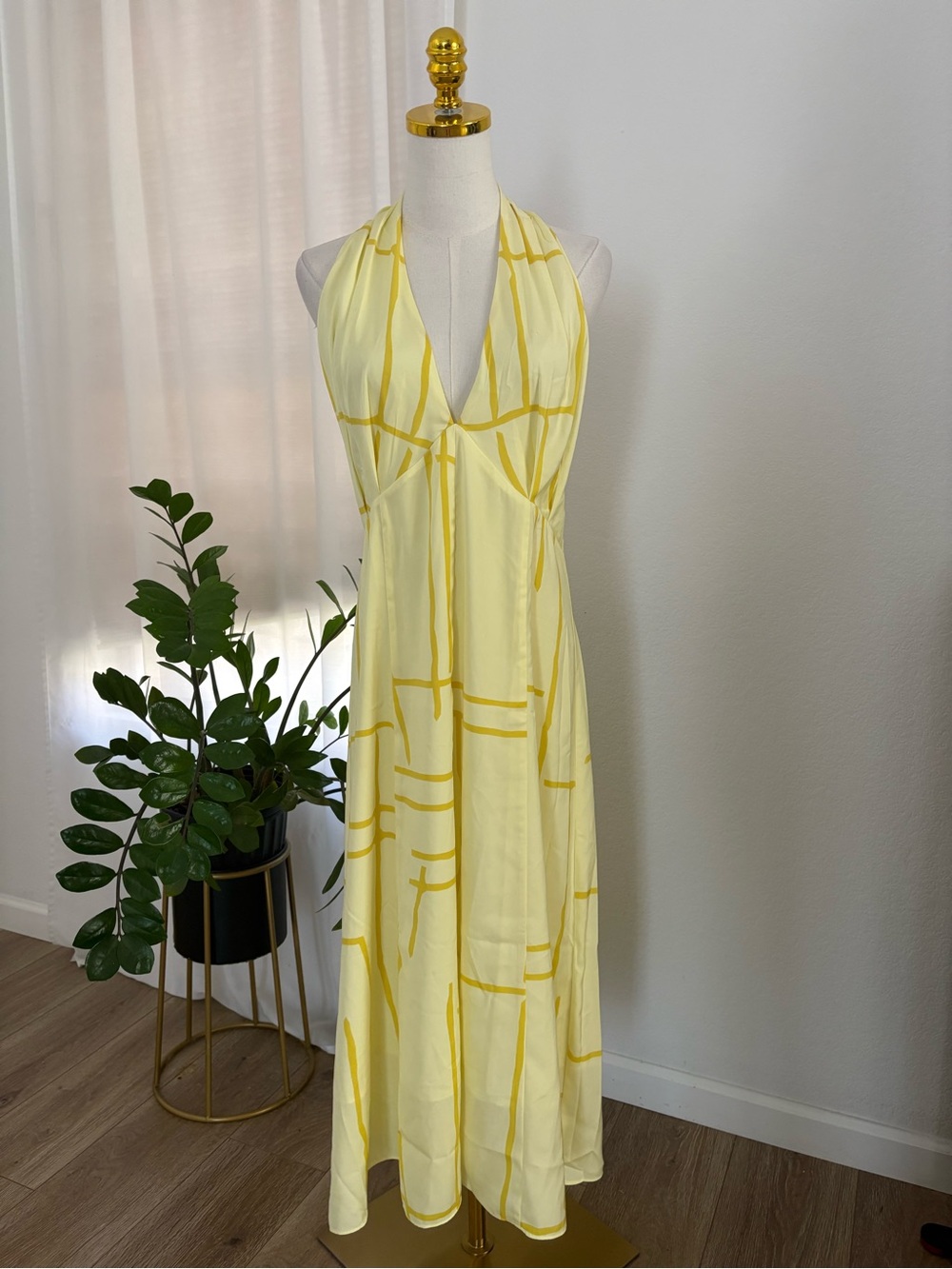 Banana Republic Pale Yellow Halter Maxi Dress